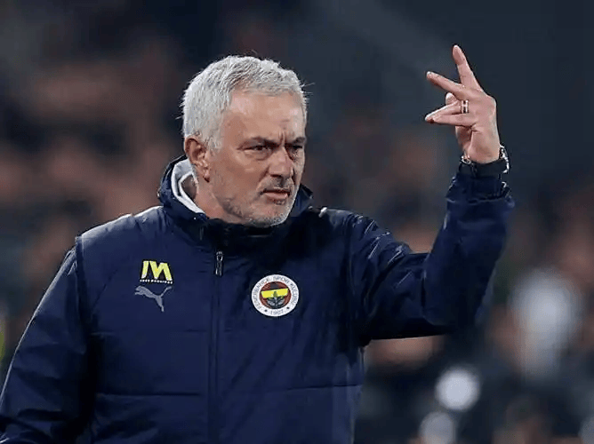 8000万奇兵亮相！穆帅携3大杀招叫板皇马，安帅致命软肋遭曝光？